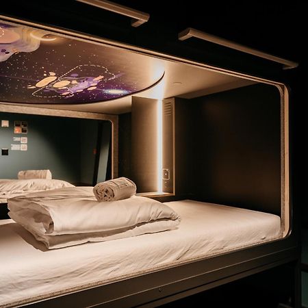 Capsule Hotel - Lucerne Old Town Exterior photo